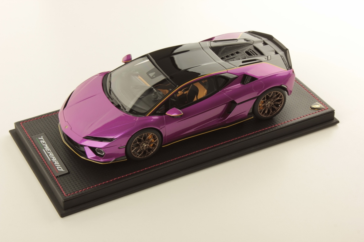 mr-collection-models-lamborghini-temerario-alleggerita-package-1-18-miniature-v8 image 1