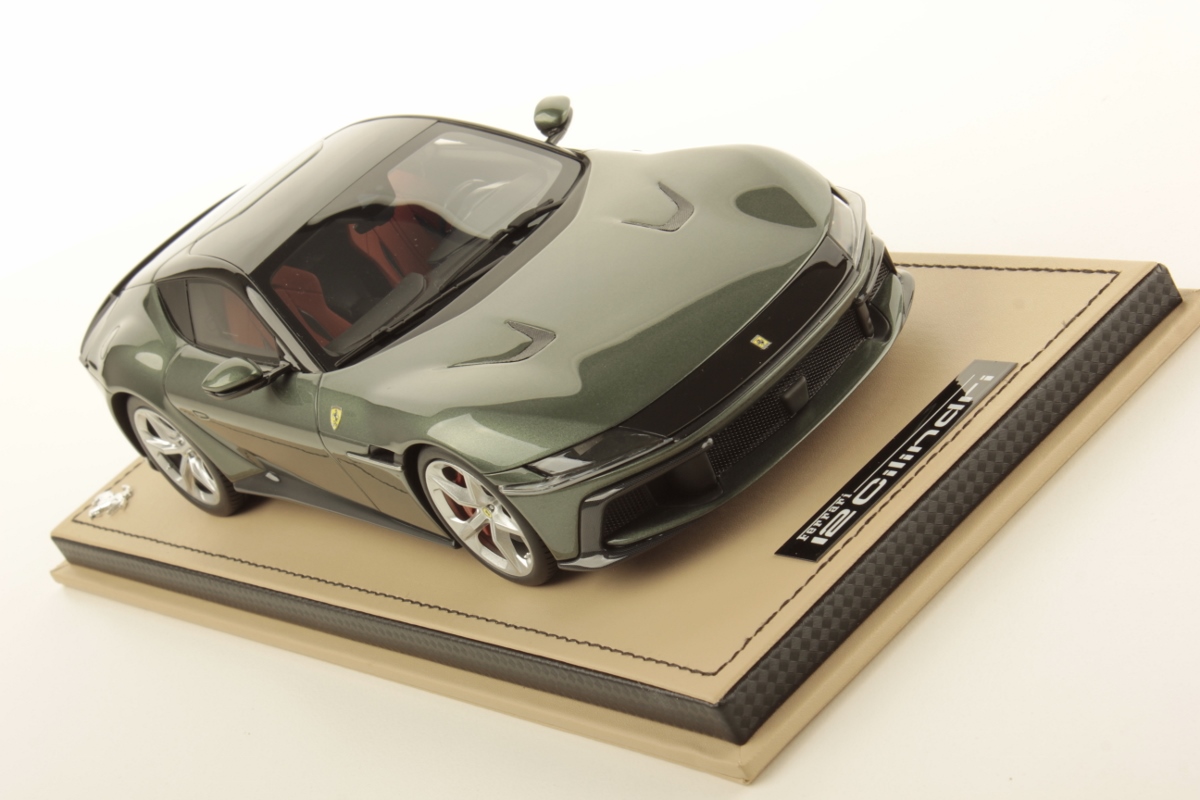 mr-collection-models-ferrari-12cilindri-1-18 image 3