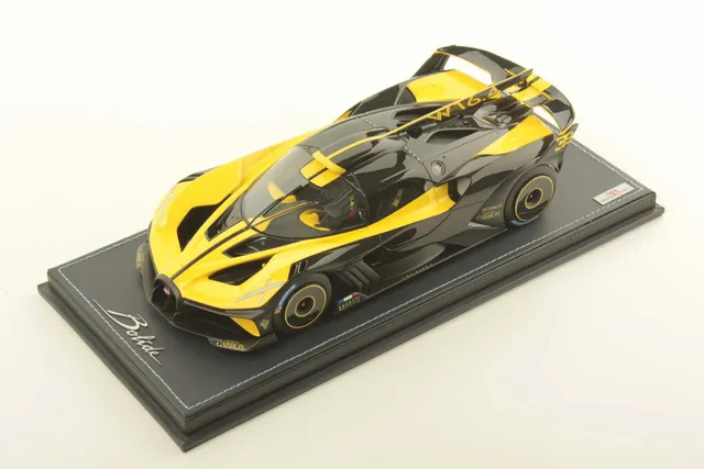 mr-collection-models-bugatti-bolide-1-18-miniature-pur-sang-piste-dition-collect image 1