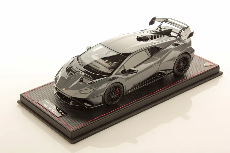 mr-collection-models-lamborghini-hurac-n-sto-60th-1-18 image 1