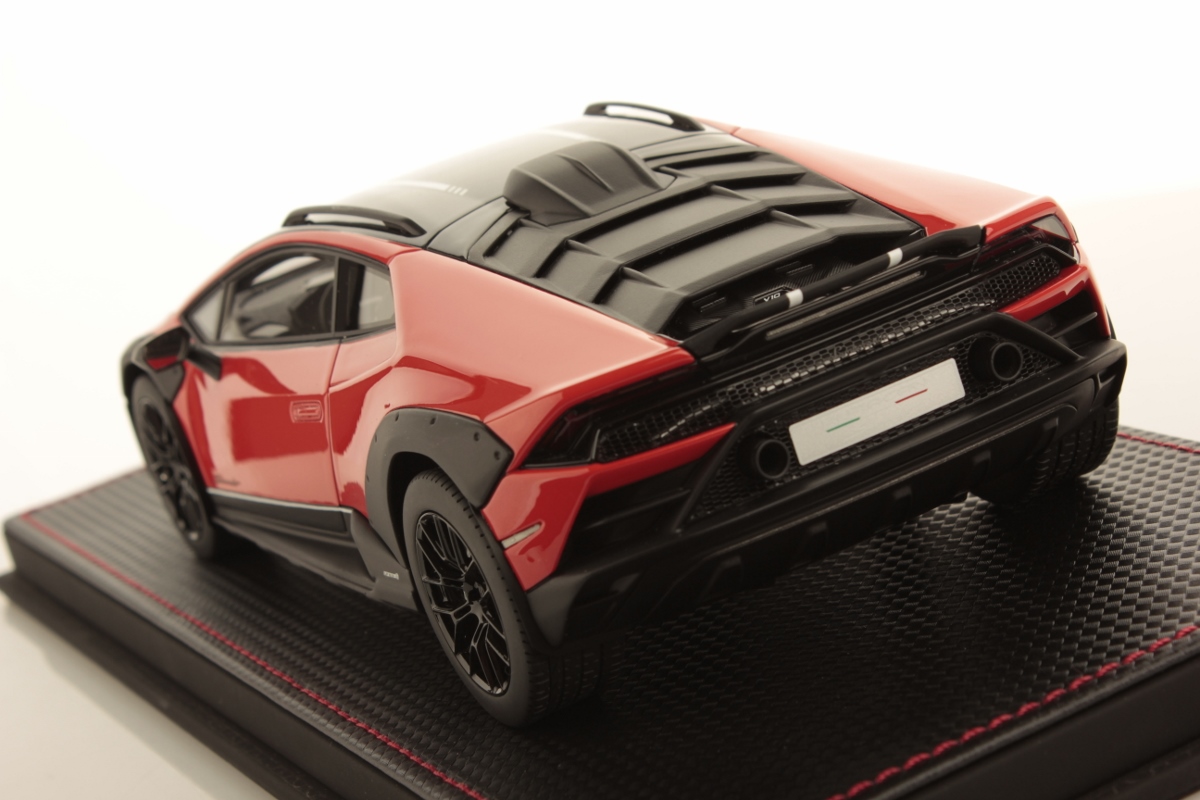 mr-collection-models-lamborghini-hurac-n-sterrato-1-18 image 4
