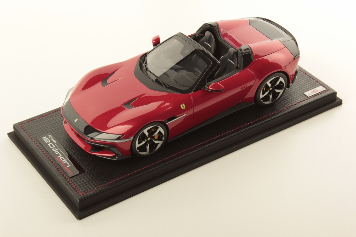 mr-collection-models-ferrari-12-cilindri-spider-1-18-3 image 1