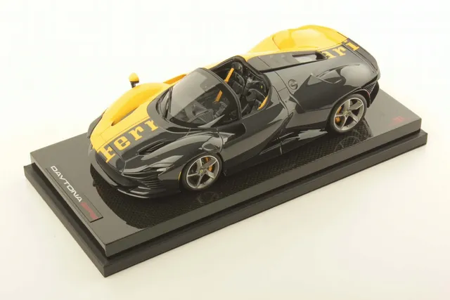 mr-collection-models-ferrari-daytona-sp3-1-18-2 image 1