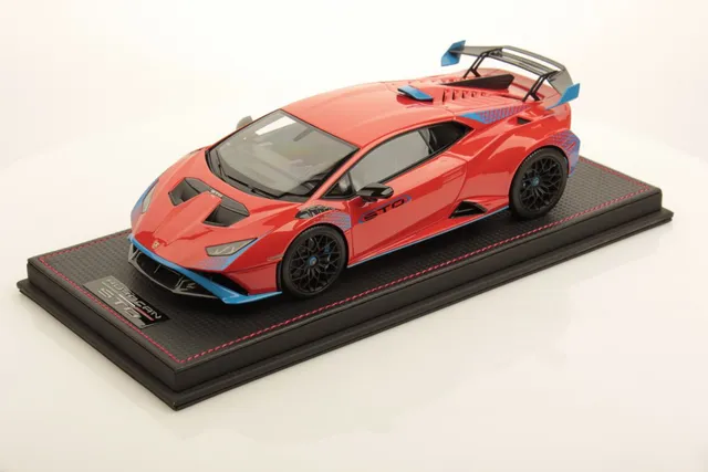 mr-collection-models-lamborghini-hurac-n-sto-1-18-miniature-auto image 1