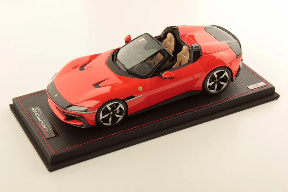 mr-collection-models-ferrari-12-cilindri-spider-1-18-2 image 1