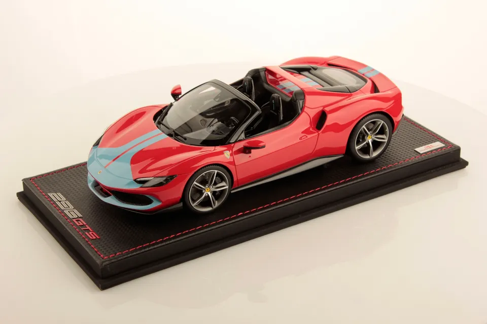 mr-collection-models-ferrari-296-gts-1-18-miniature-berlinetta-spider-hybride image 1