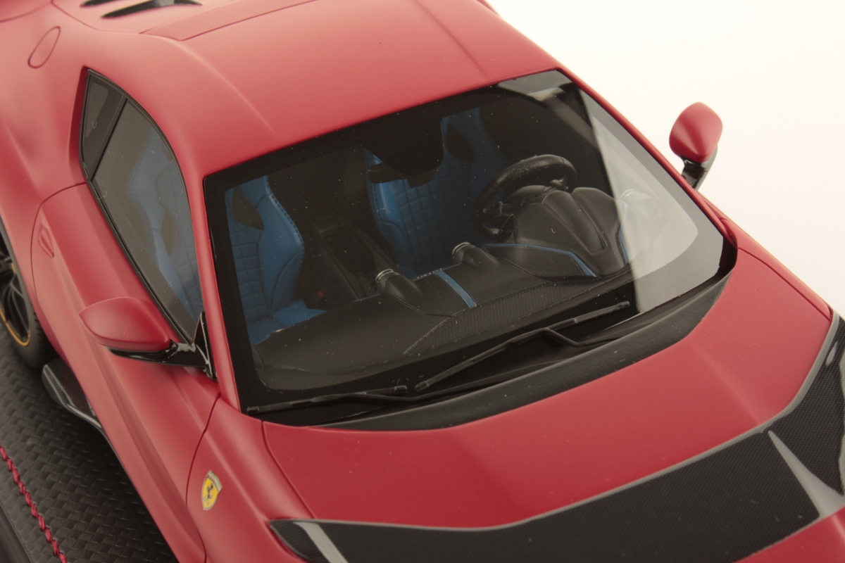 mr-collection-models-ferrari-812-competizione-1-18-miniature-v12-berline image 6