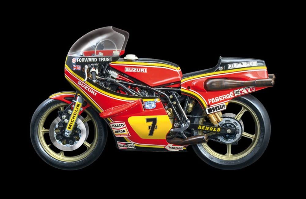 italeri-suzuki-rg-500-xr27-maquette-moto-1-9-r-f-4644 image 2