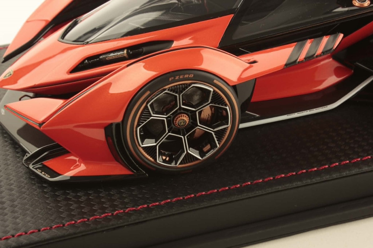 mr-collection-models-lambo-v12-vision-gran-turismo-1-18 image 6