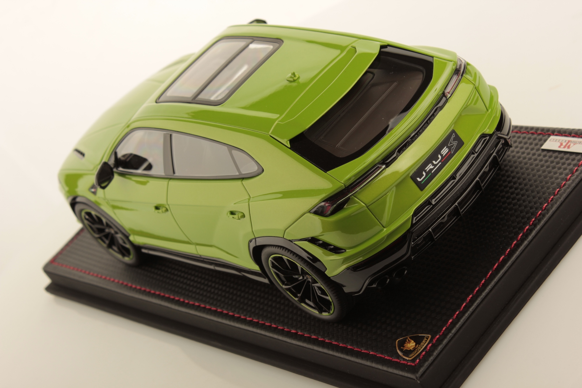 mr-collection-models-lamborghini-urus-s-1-18 image 4