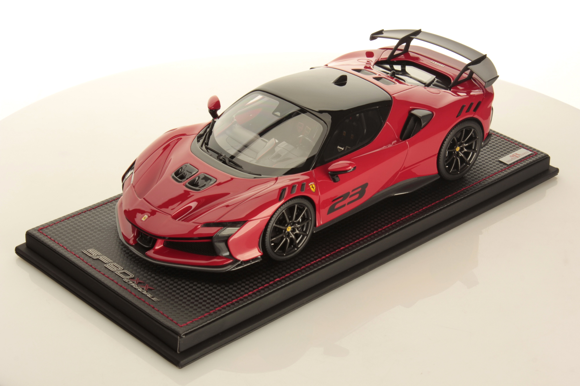 mr-collection-models-ferrari-sf90-xx-stradale-1-18-6 image 1