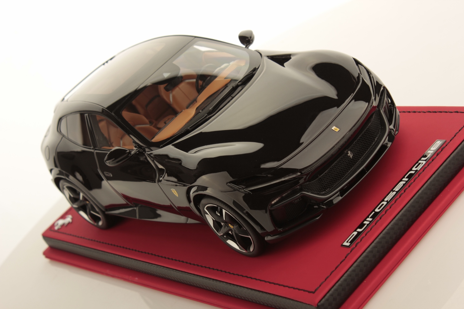 mr-collection-models-ferrari-purosangue-1-18-miniature-auto-de-collection image 3