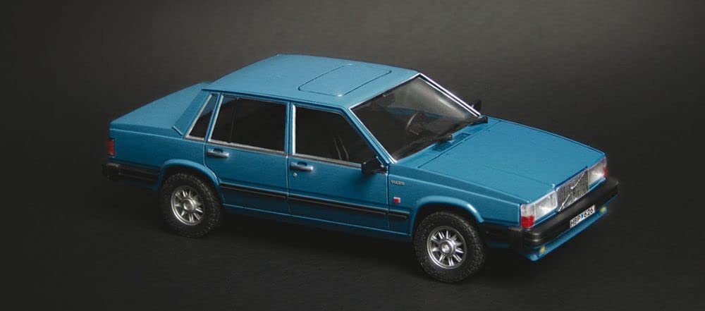 italeri-volvo-760-gle-maquette-voiture-1-24-assembler image 5