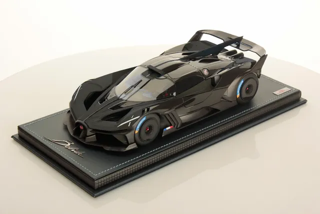 mr-collection-models-bugatti-bolide-1-18-miniature-auto image 1