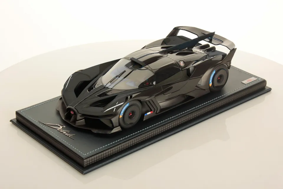 mr-collection-models-bugatti-bolide-1-18-miniature-auto image 1