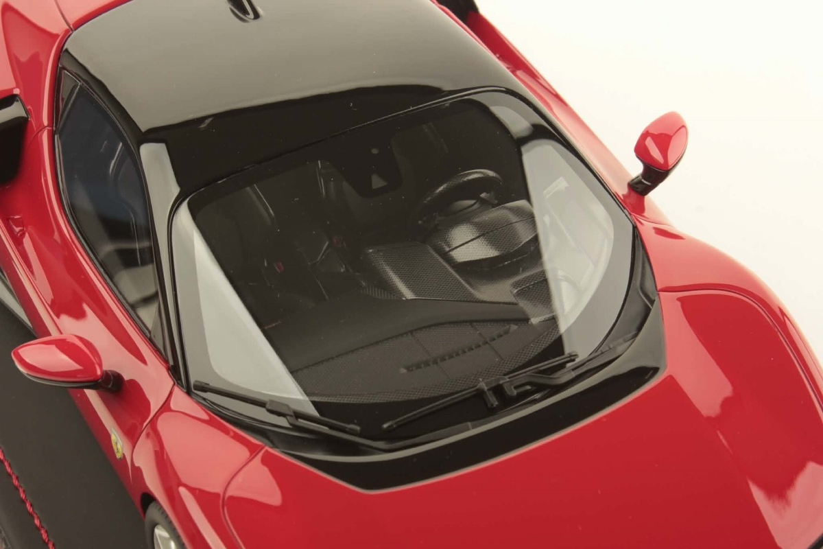 mr-collection-models-ferrari-849-testarossa-1-18-miniature-auto-collection image 6