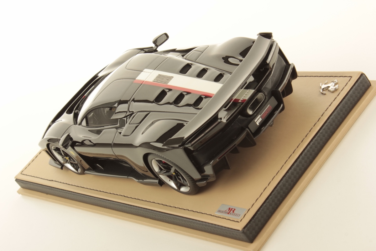 mr-collection-models-ferrari-f80-miniature-auto-supercar-limit-e-799-ex image 4