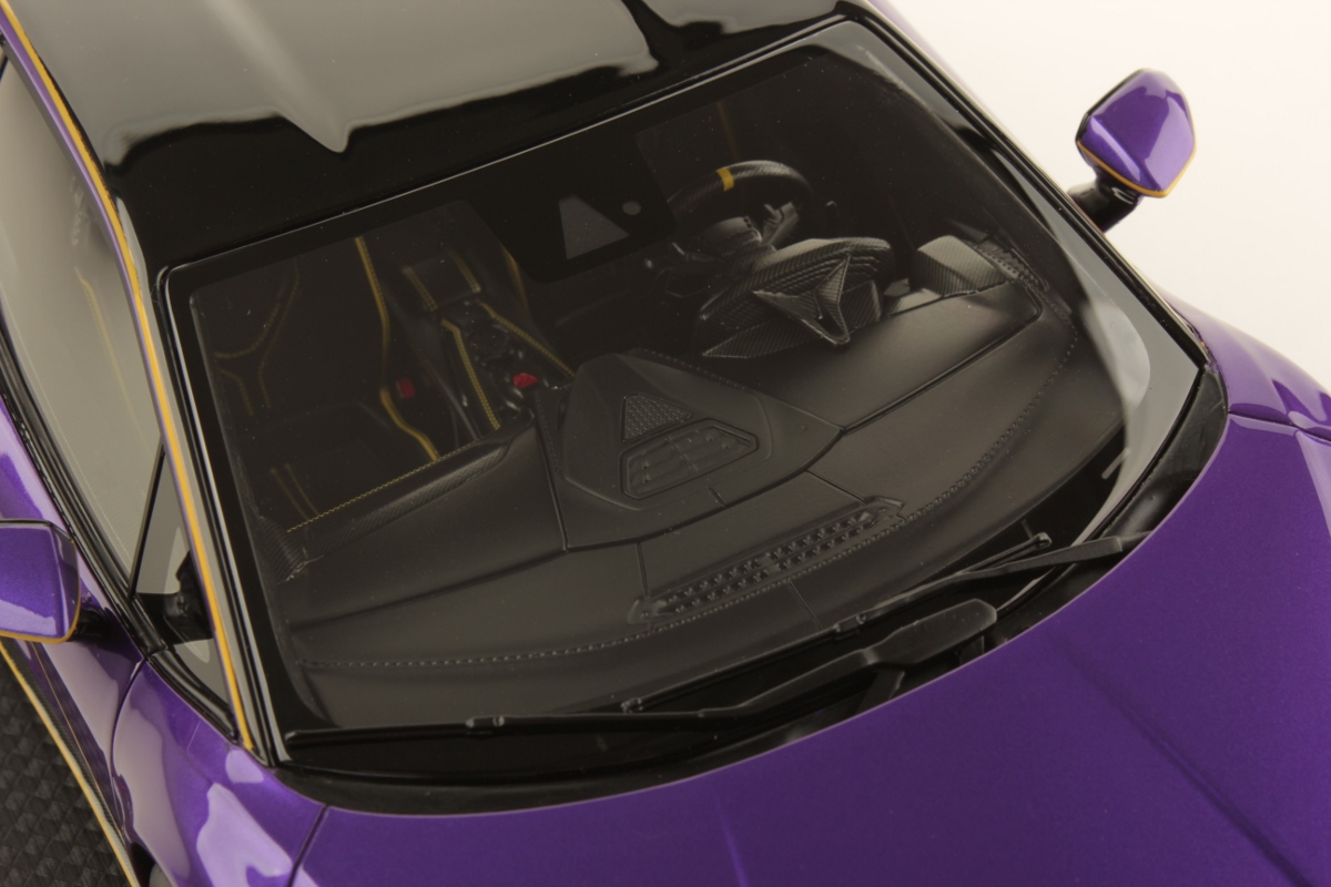 mr-collection-models-lamborghini-temerario-alleggerita-1-18-miniature-auto image 6