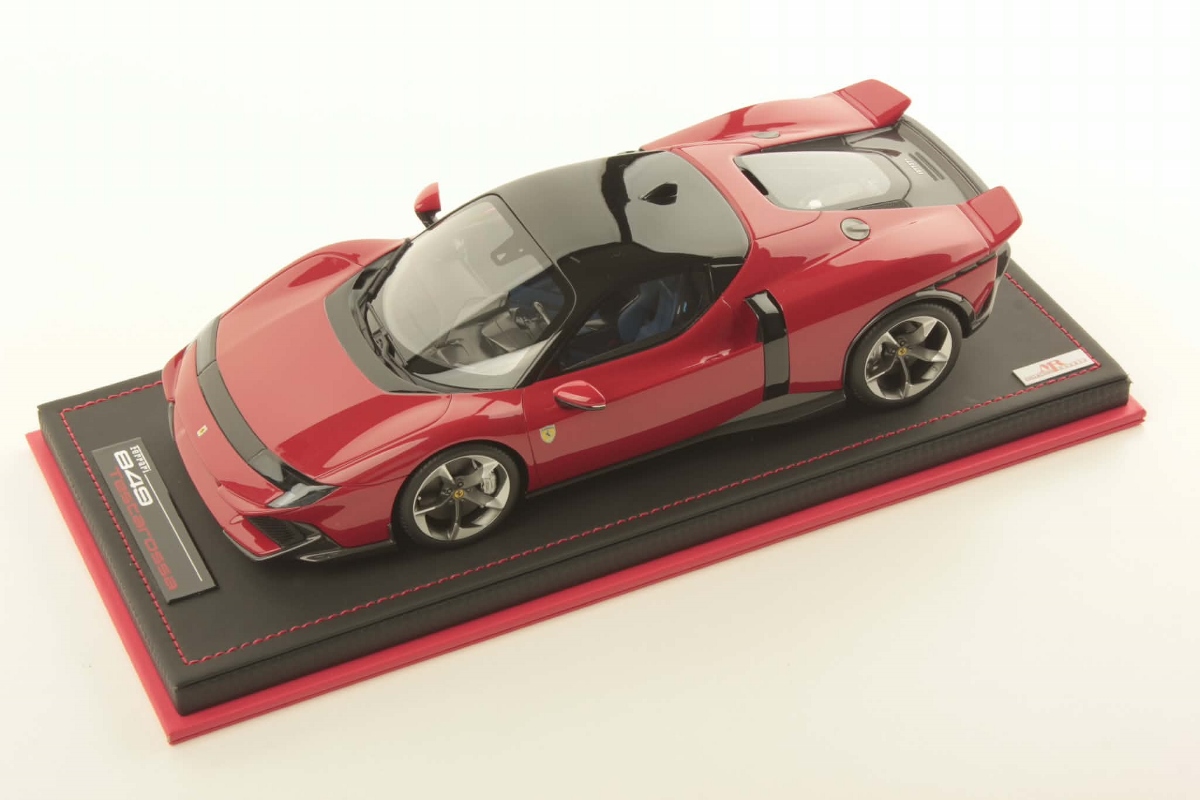 mr-collection-models-ferrari-849-testarossa-1-18-miniature-auto-de-collection image 1