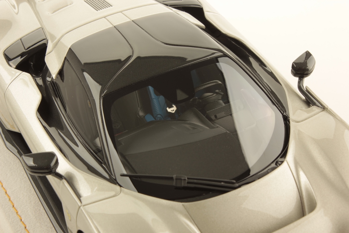 mr-collection-models-ferrari-f80-1-18-4 image 6