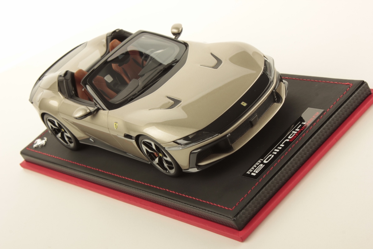 mr-collection-models-ferrari-12-cilindri-spider-1-18 image 3
