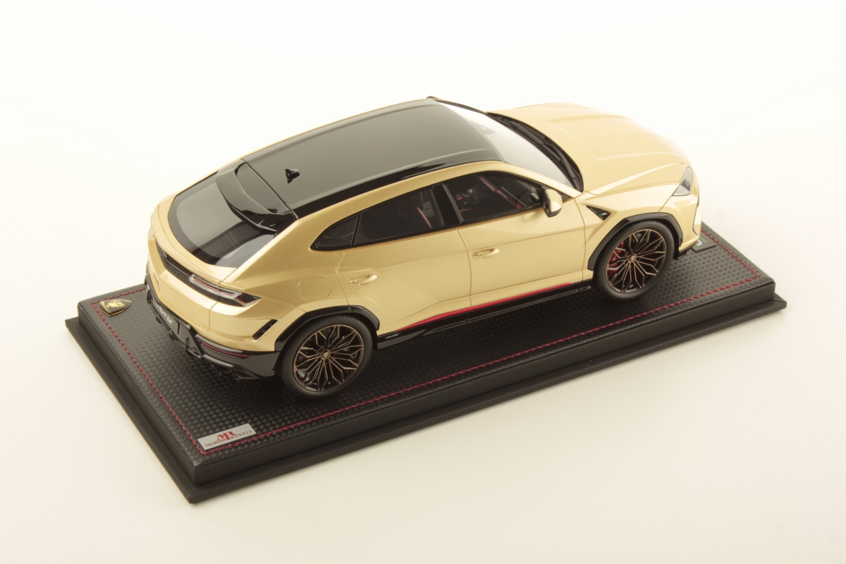 mr-collection-models-lamborghini-urus-se-1-18-miniature-suv-hybride image 2