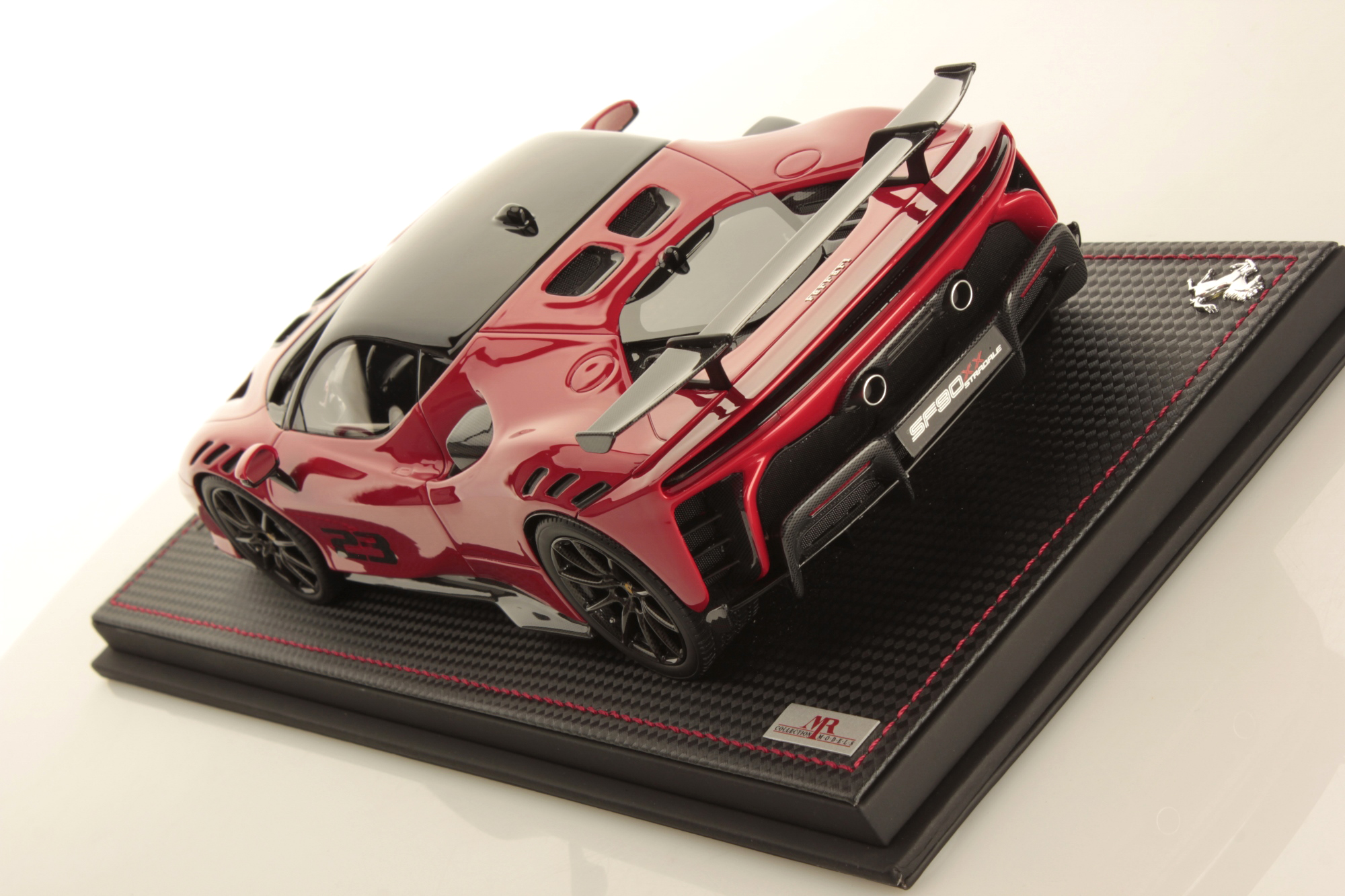 mr-collection-models-ferrari-sf90-xx-stradale-1-18-6 image 4