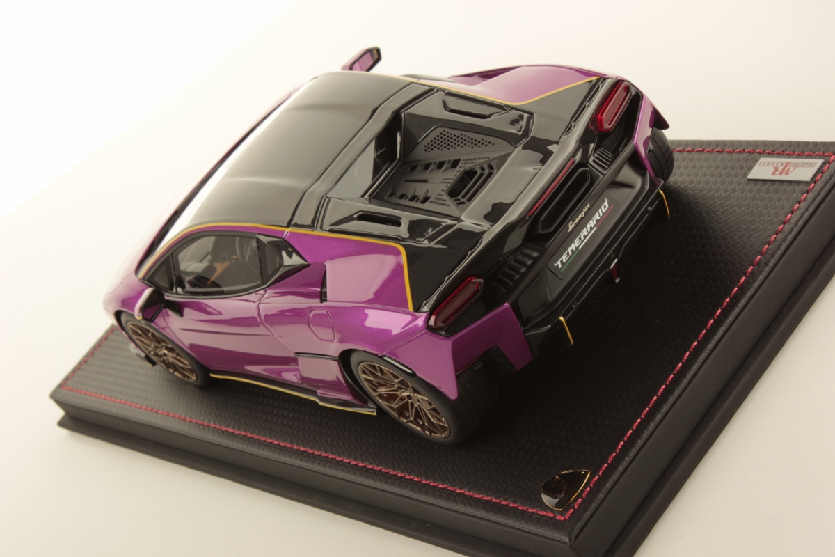 mr-collection-models-lamborghini-temerario-alleggerita-package-1-18-miniature-v8 image 5
