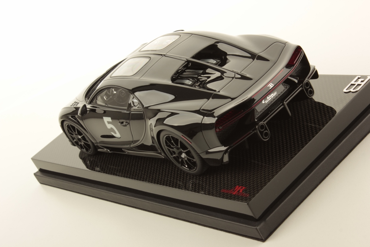 mr-collection-models-bugatti-chiron-super-sport-1-18-miniature-auto-de-collectio image 4