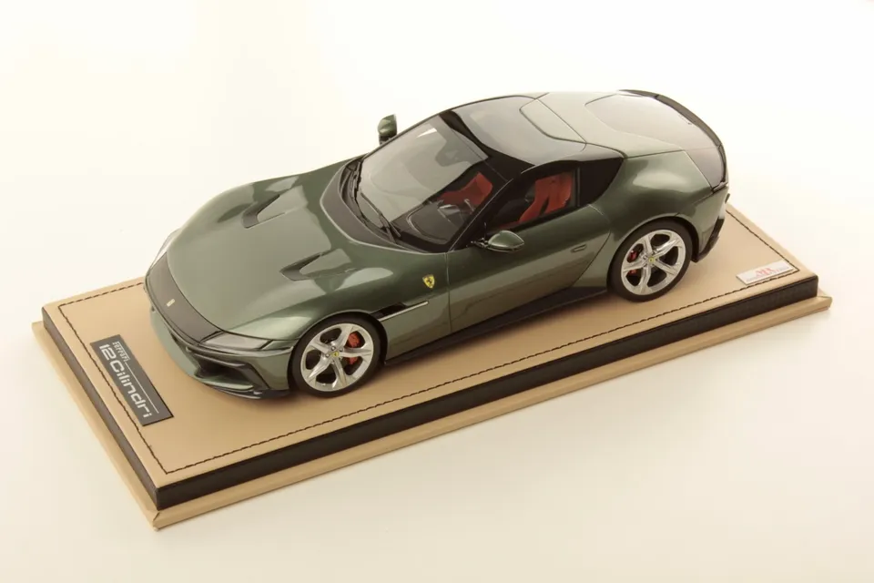 mr-collection-models-ferrari-12cilindri-1-18 image 1