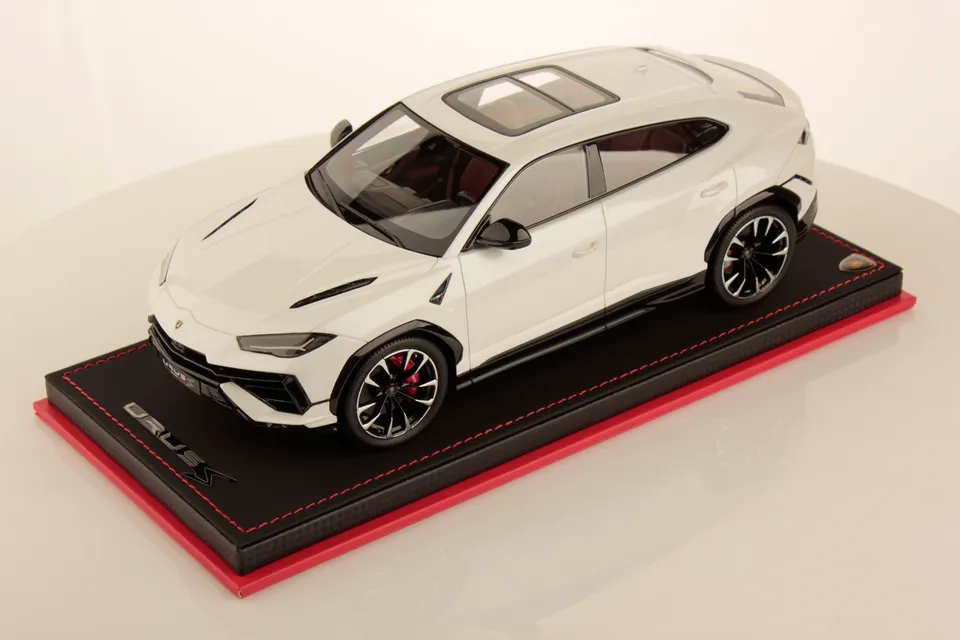 mr-collection-models-lamborghini-urus-s-1-18-2 image 1