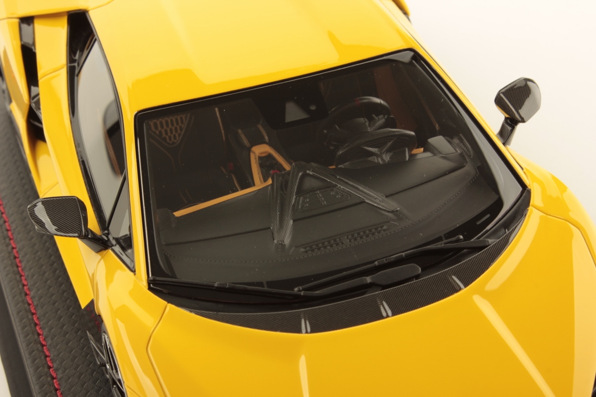 mr-collection-models-lamborghini-revuelto-1-18-miniature-hybride-v12 image 6