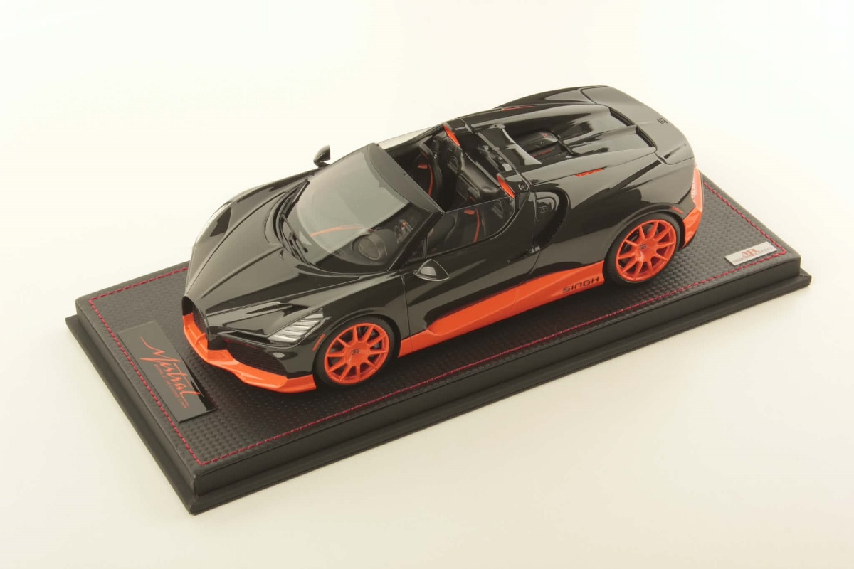 mr-collection-models-bugatti-w16-mistral-aile-ferm-e-1-18 image 1