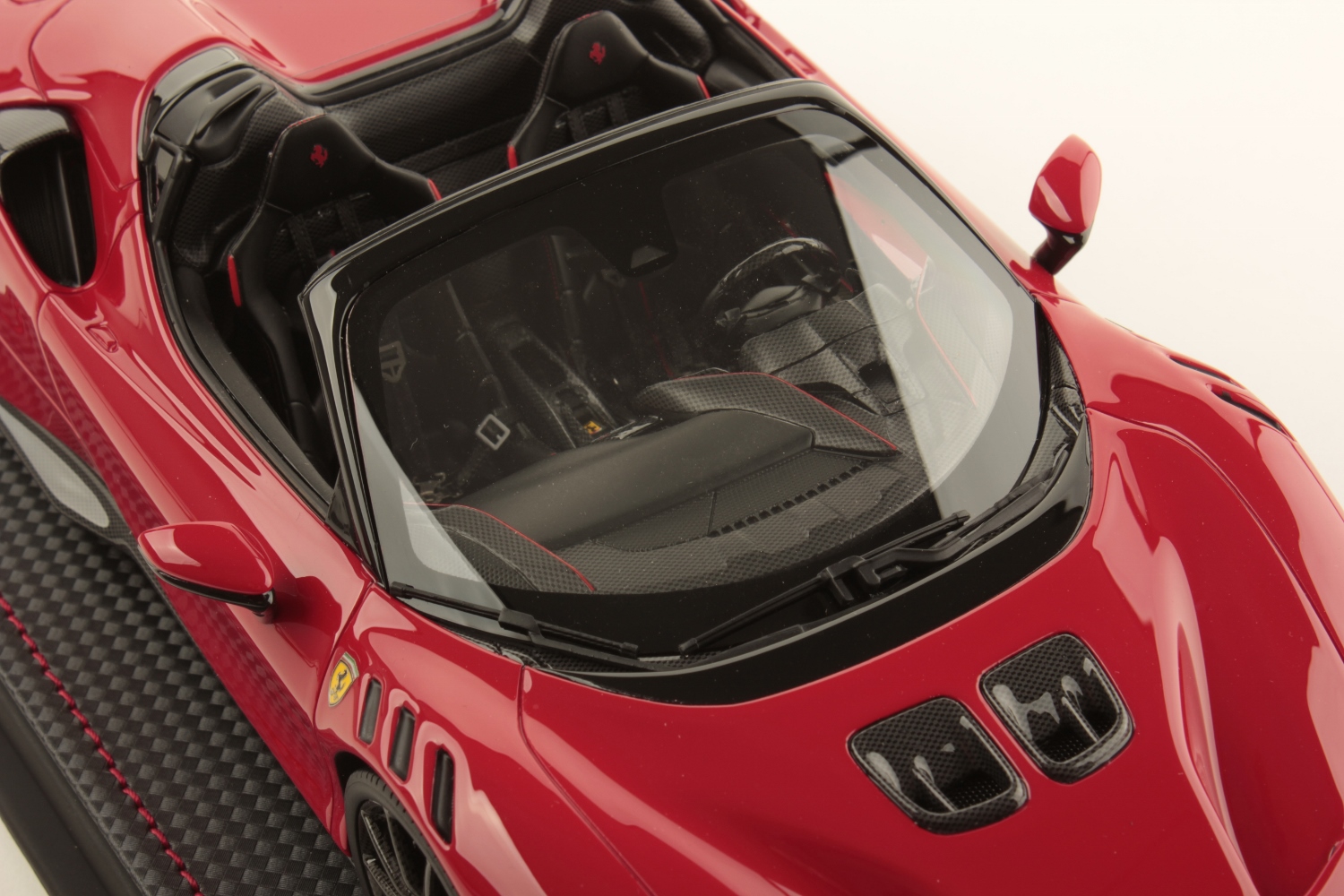 mr-collection-models-ferrari-sf90-xx-spider-1-18-miniature-auto-2 image 6