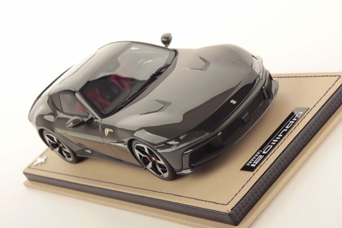 mr-collection-models-ferrari-12-cilindri-1-18 image 3