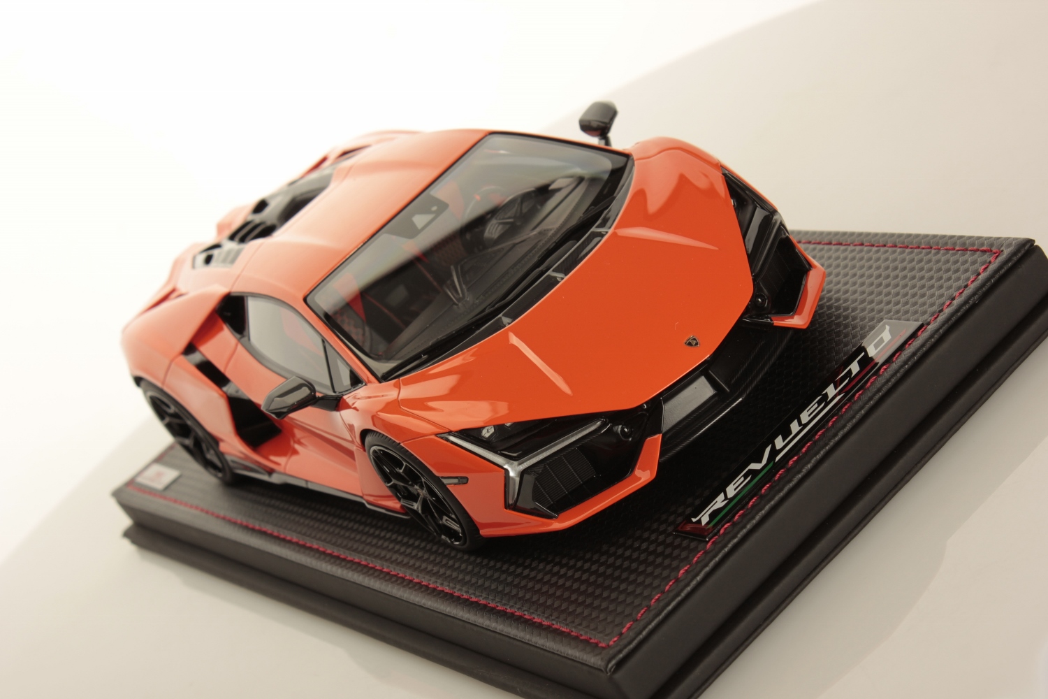 mr-collection-models-lamborghini-revuelto-1-18-3 image 3
