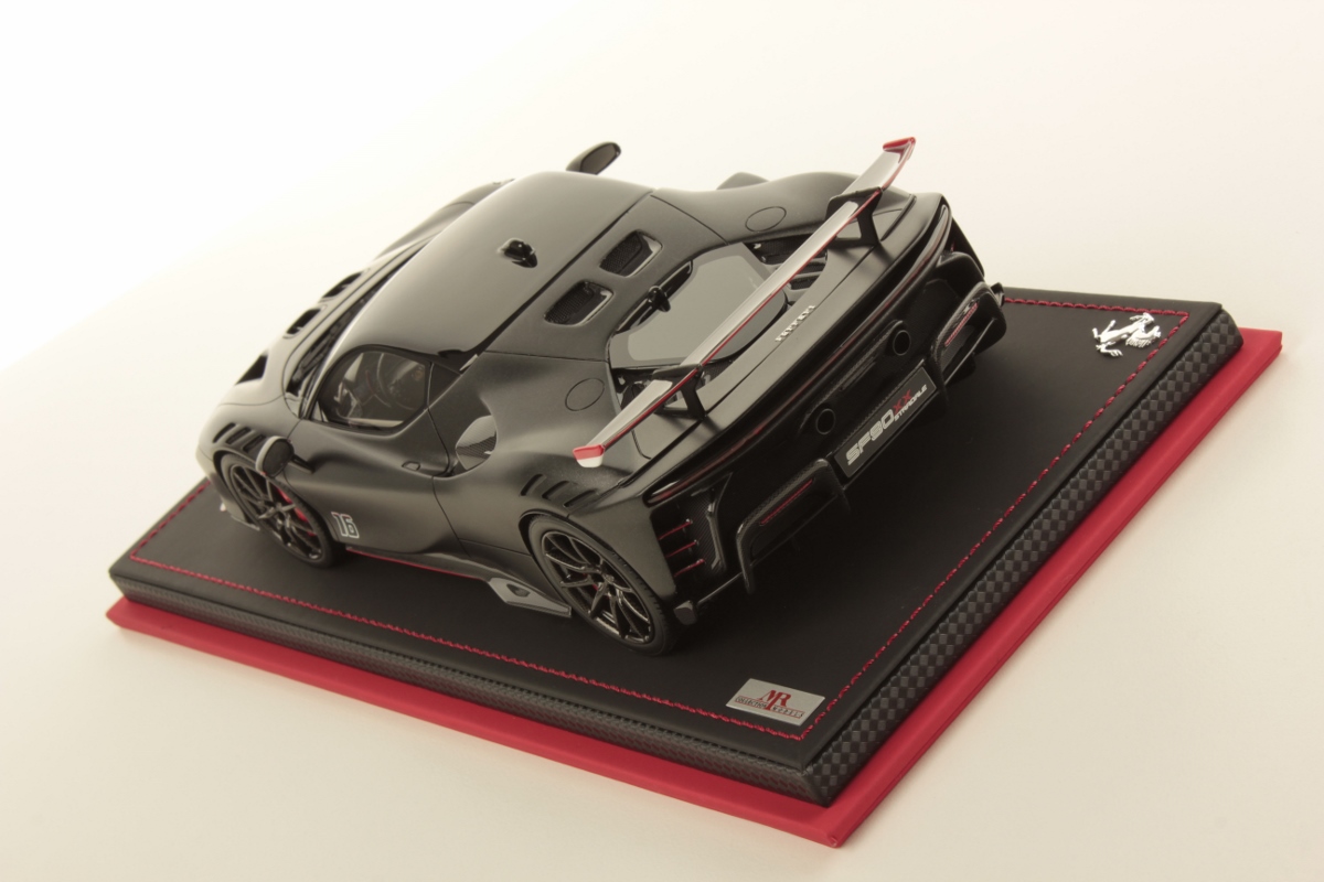 mr-collection-models-ferrari-sf90-xx-stradale-1-18-miniature-auto image 4