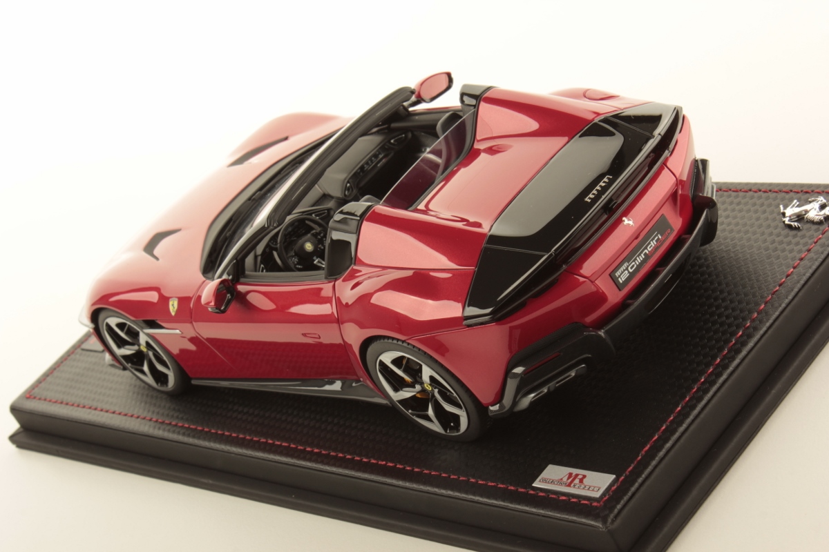 mr-collection-models-ferrari-12-cilindri-spider-1-18-3 image 4