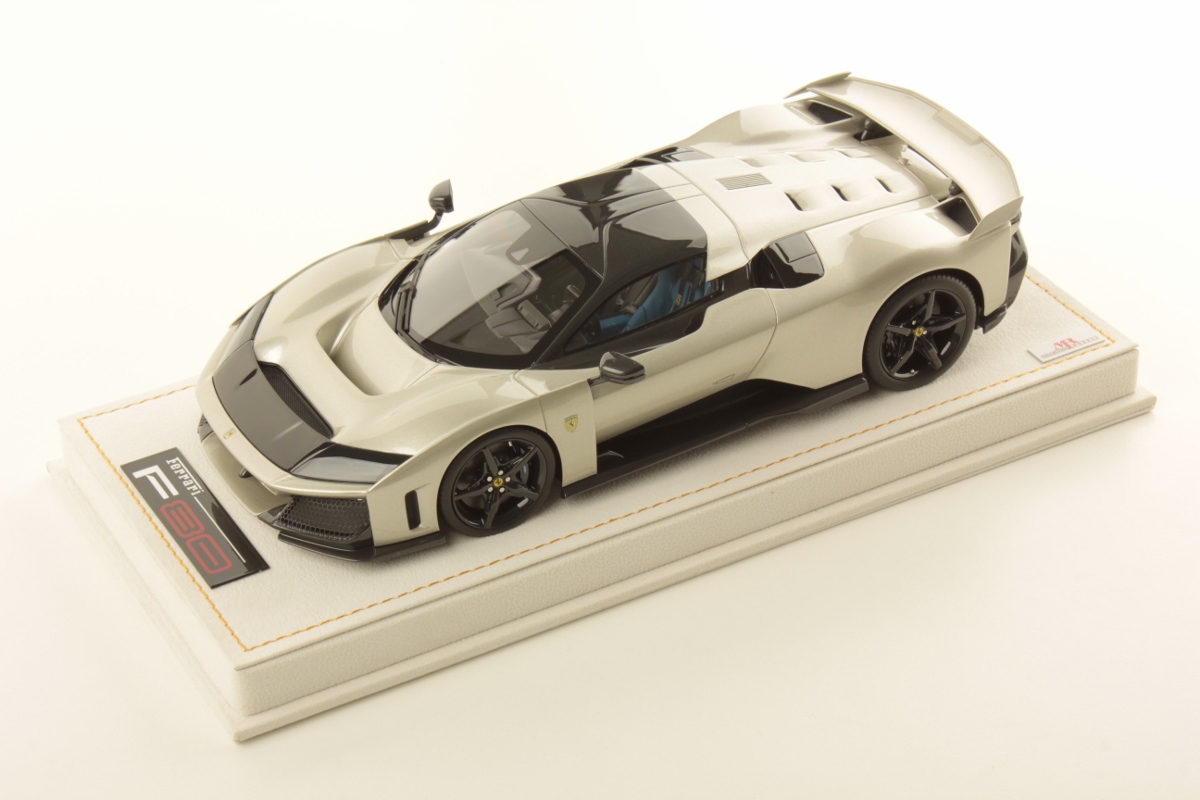 mr-collection-models-ferrari-f80-1-18-4 image 1