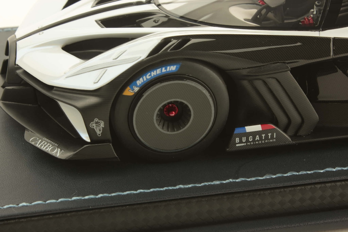 mr-collection-models-bugatti-bolide-1-18-miniature-hypercar-de-piste-w16 image 5