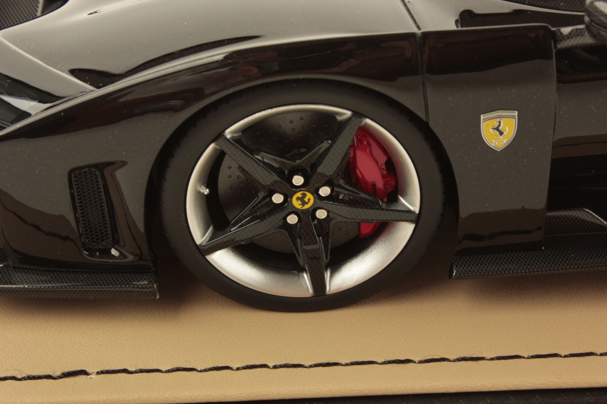 mr-collection-models-ferrari-f80-miniature-auto-supercar-limit-e-799-ex image 5