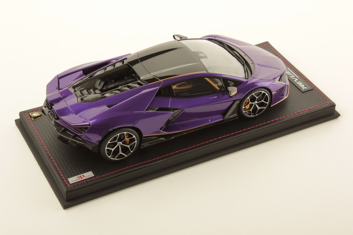 mr-collection-models-lamborghini-revuelto-1-18-miniature-auto-de-collection image 2