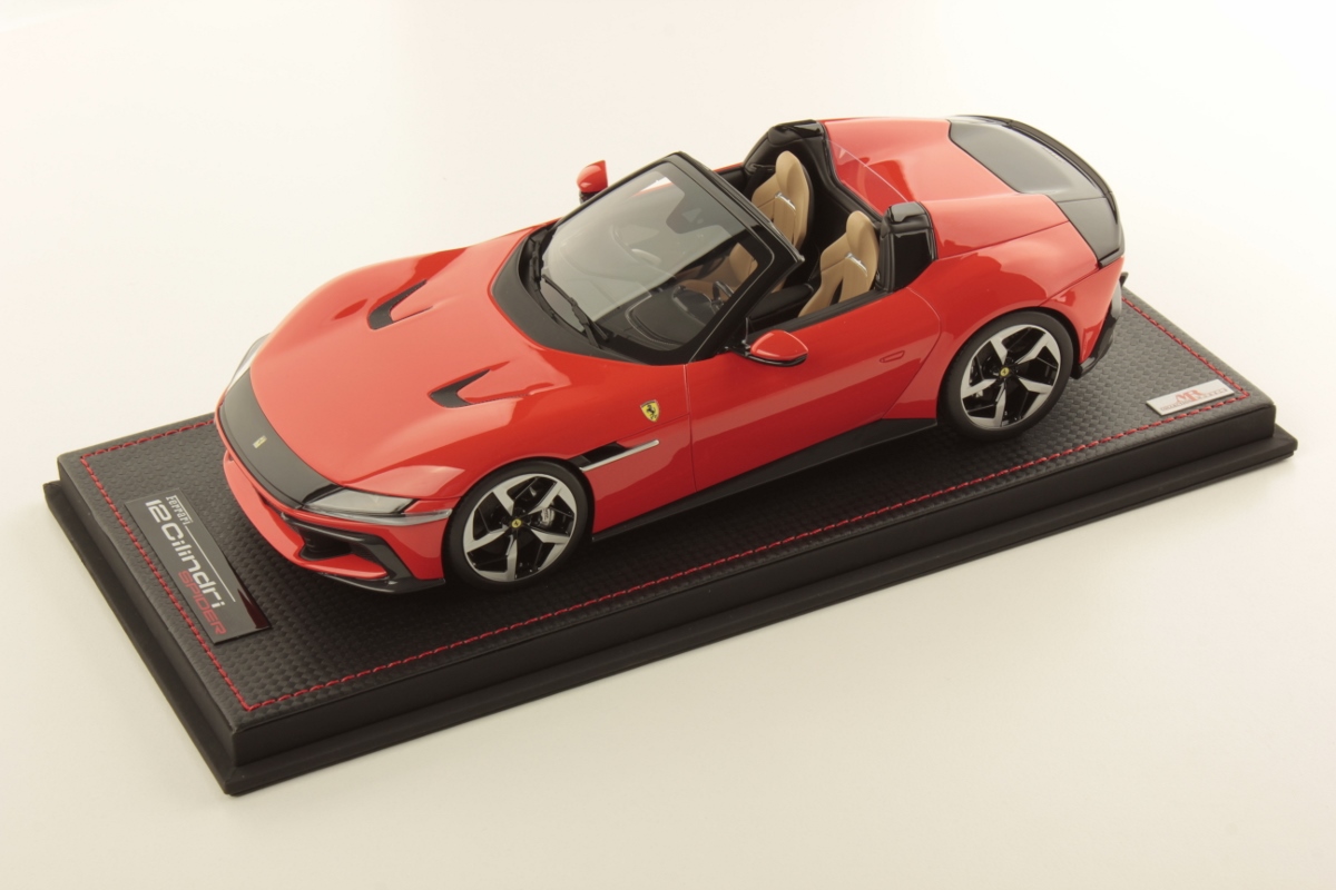 mr-collection-models-ferrari-12-cilindri-spider-1-18-2 image 1