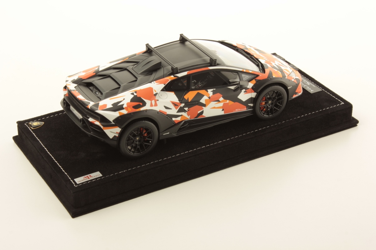 mr-collection-models-lamborghini-hurac-n-sterrato-all-terrain-1-18-2 image 2