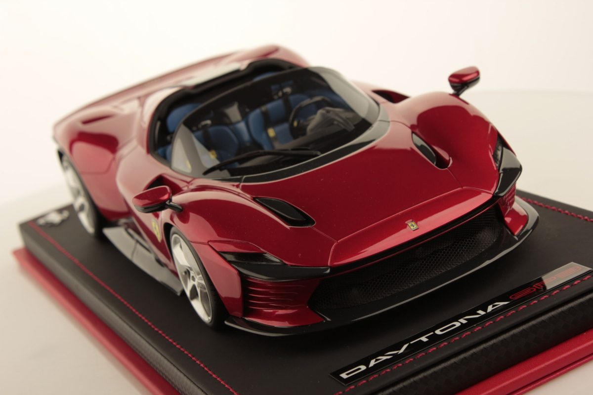 mr-collection-models-ferrari-daytona-sp3-1-18-miniature-auto-icona-v12 image 3