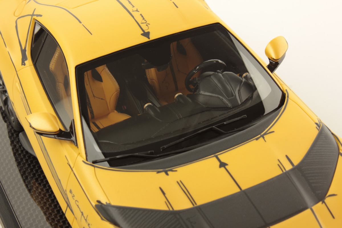 mr-collection-models-ferrari-812-competizione-1-18-miniature-auto-collection image 6