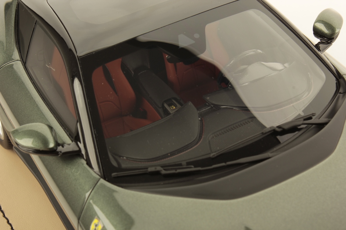 mr-collection-models-ferrari-12cilindri-1-18 image 6