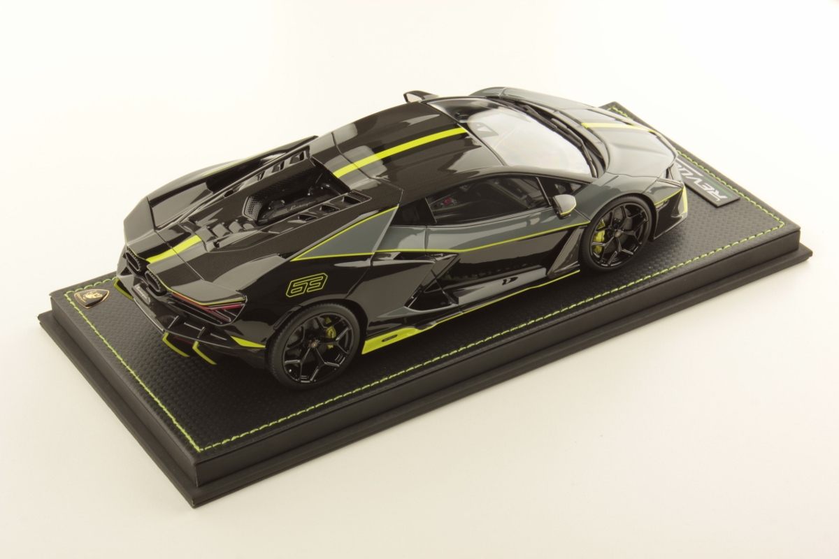 mr-collection-models-lamborghini-revuelto-1-18-miniature-auto-hybride image 2