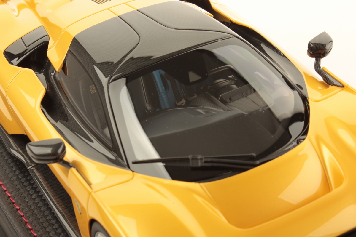 mr-collection-models-ferrari-f80-1-18-3 image 6