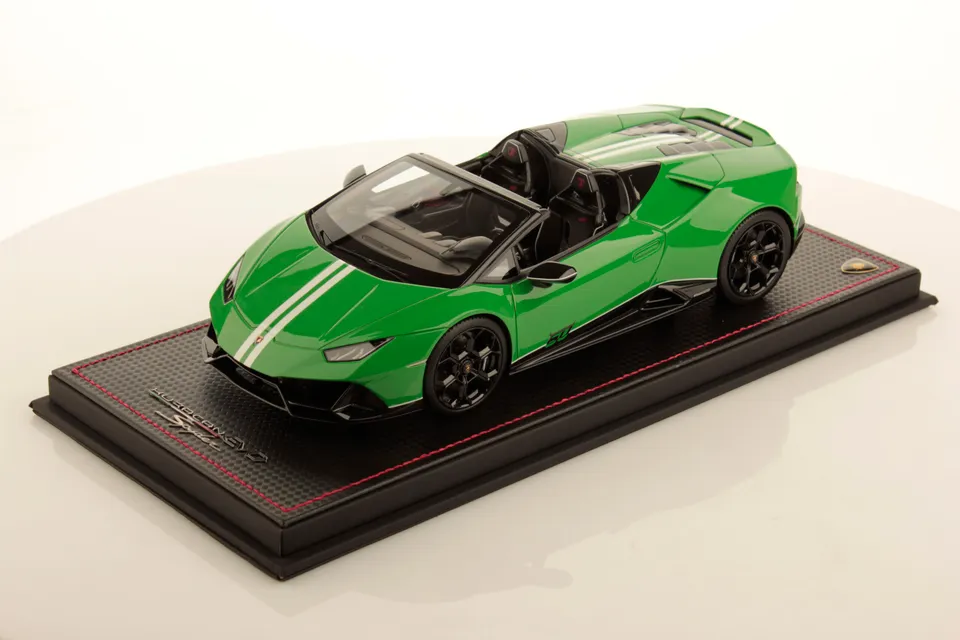 mr-collection-models-lamborghini-hurac-n-evo-spyder-60th-1-18 image 1